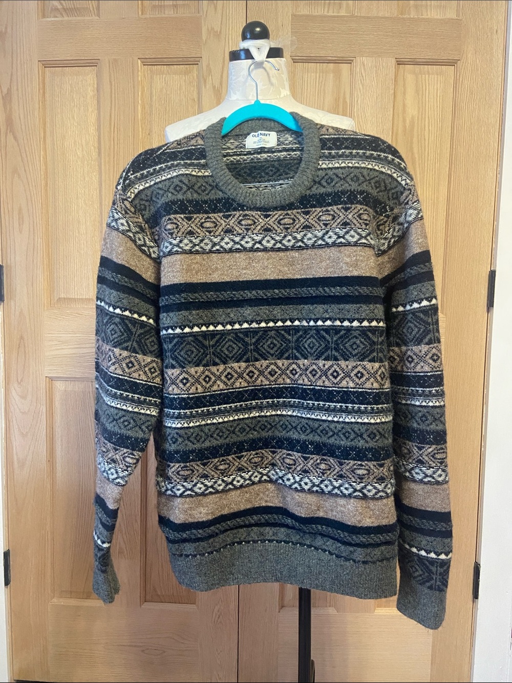 Old Navy Men’s Crewneck Fair Isle Sweater - Gray, Black, Tan, Cream